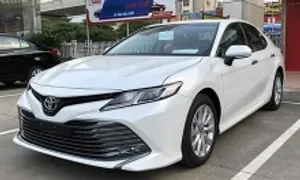 Định giá Camry 2020?